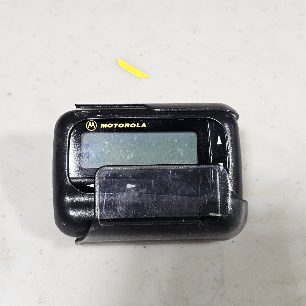 Motorola Essentia Pager Vintage Black Numeric Beeper with Belt Clip Holster